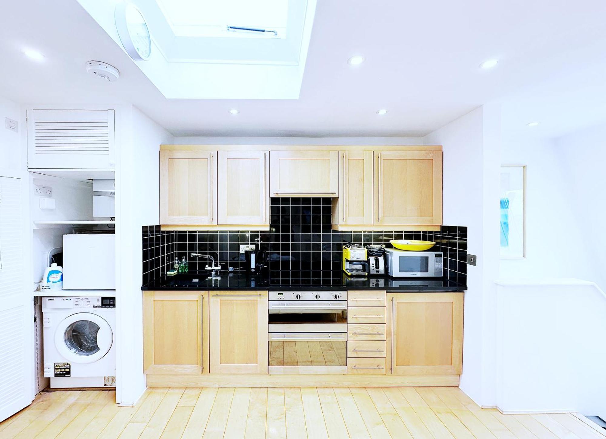Eden Luxury Apartments London Room photo